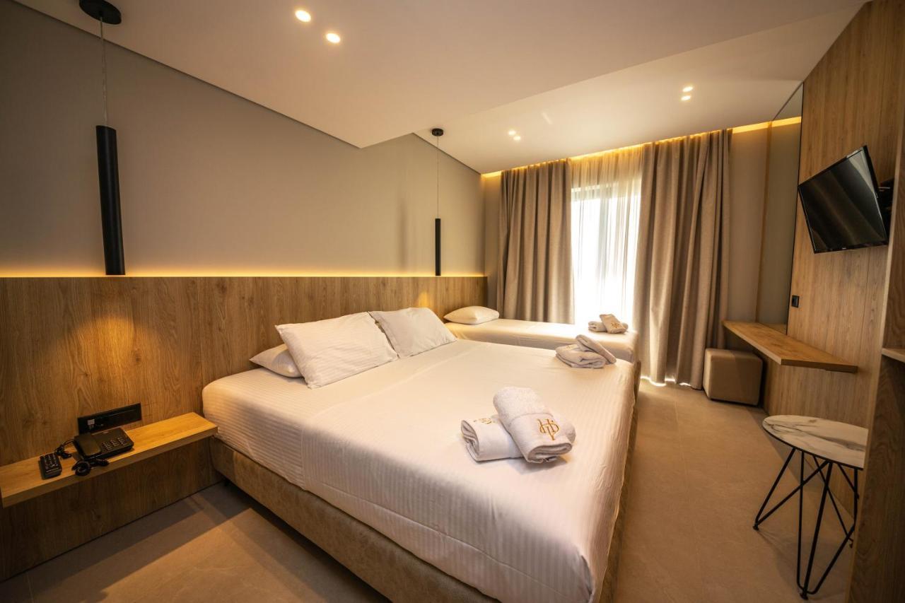 Hotel Portanova Sarandë Esterno foto