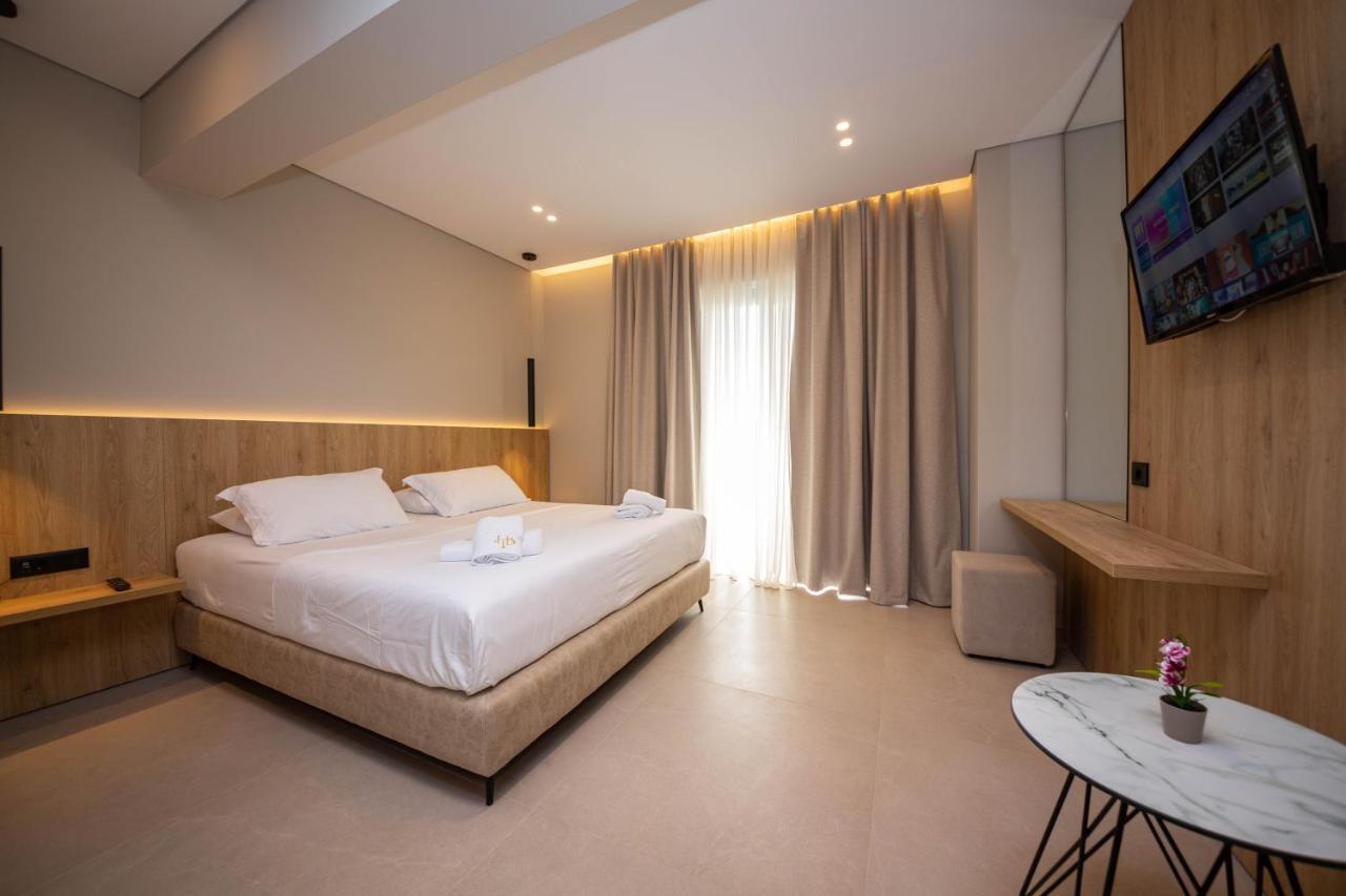 Hotel Portanova Sarandë Esterno foto