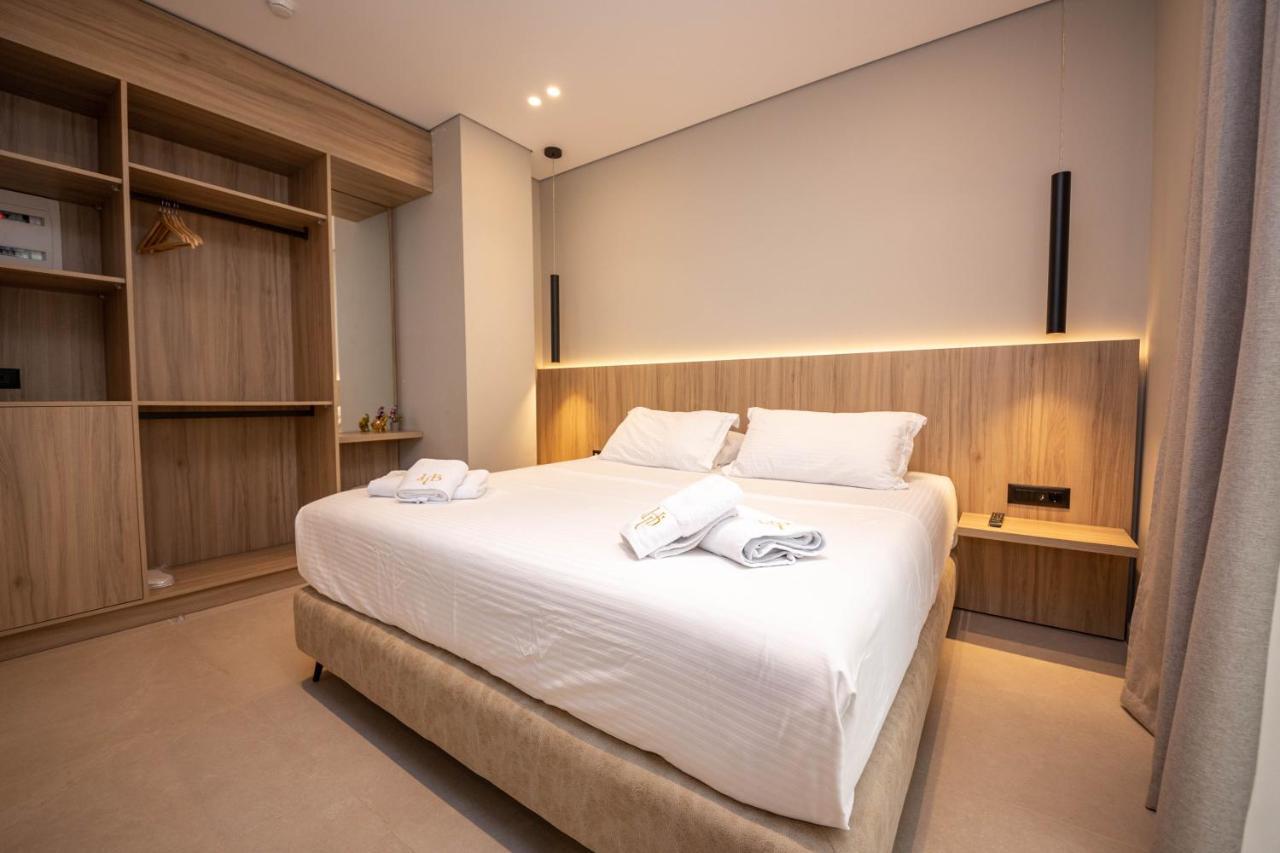 Hotel Portanova Sarandë Esterno foto