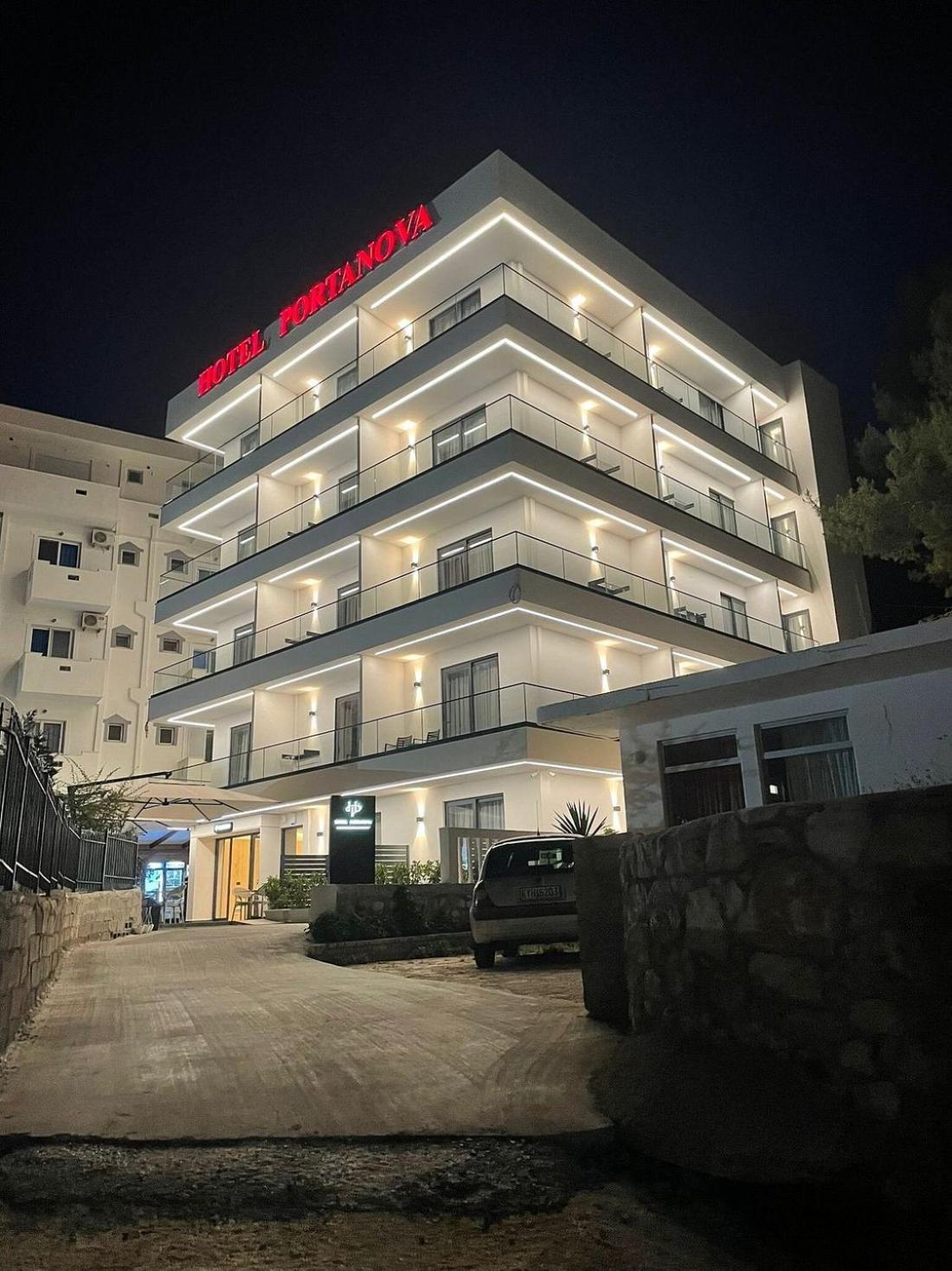 Hotel Portanova Sarandë Esterno foto